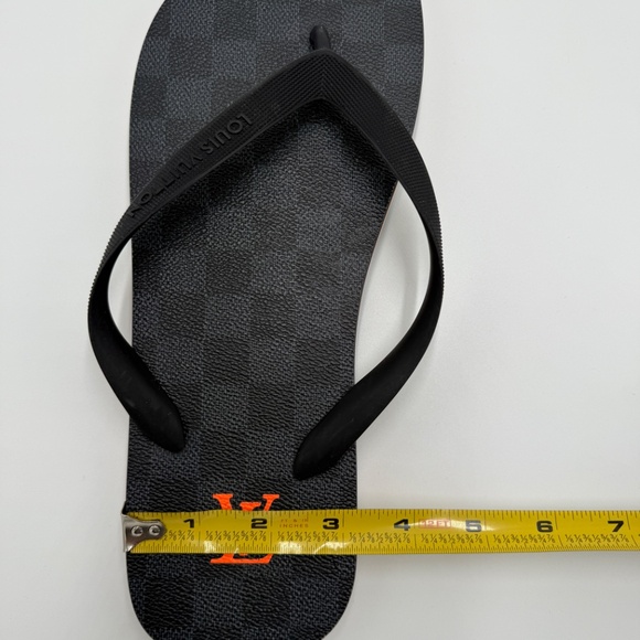 Louis Vuitton Damier Graphite Flip Flops – Black/Gray w/ Orange LV Logo (Size _9 - Picture 8 of 8